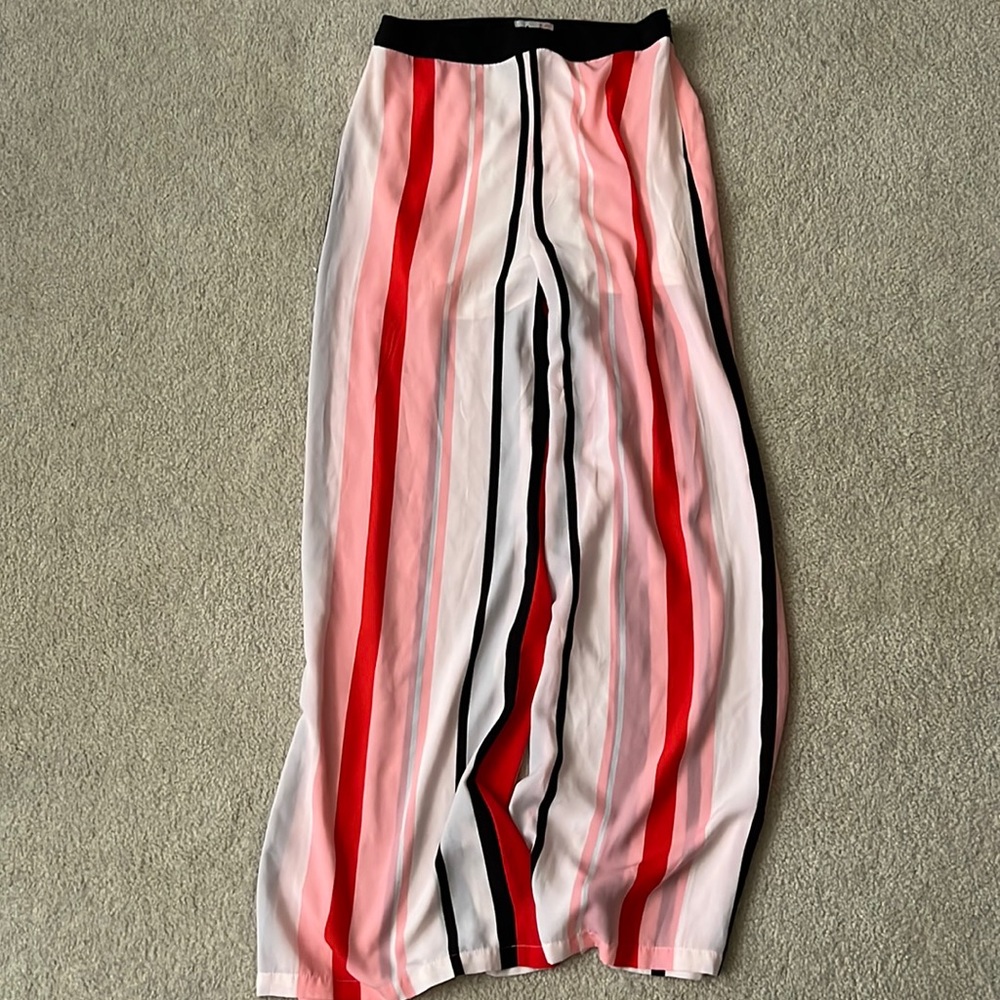 Size L Flowy Pants